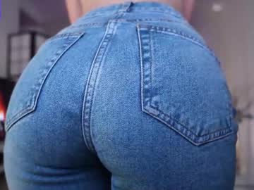 girl
        anniehillofficial_ cam image #6361047