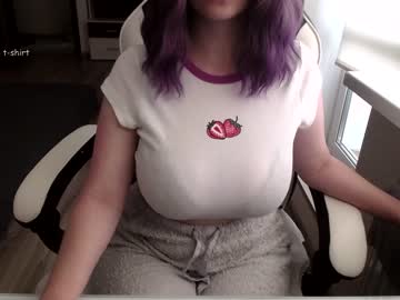 girl
        overoce cam image #2039682