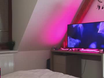 girl
        crazydaisy_ cam image #5390413