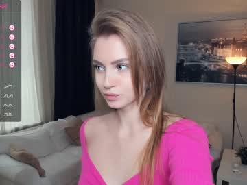 girl
        _wild_orchid_ cam image #2708008