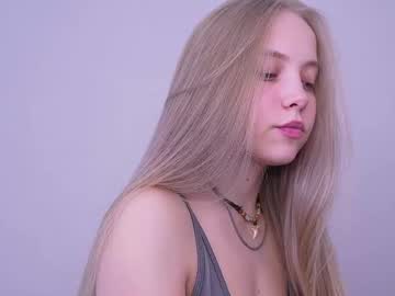 girl
        appr0ved cam image #6682127