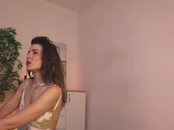 girl
        misslullu cam image #6631036
