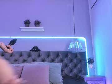 girl
        naomii_soto cam image #5678269