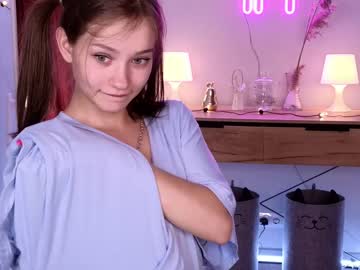 girl
        bless_sheila cam image #2380751