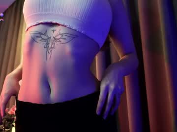 girl
        merciabawden cam image #5556679