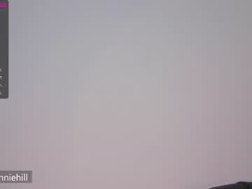 girl
        anniehillofficial_ cam image #1936939