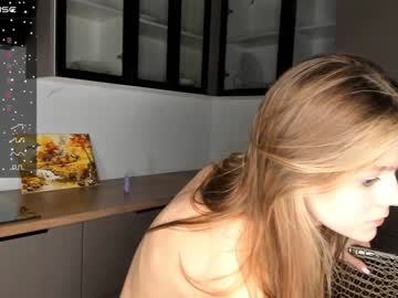 girl
        beverlyvega cam image #3925019