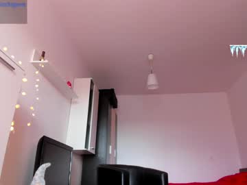 girl
        blazingeve cam image #460633
