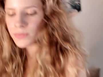 girl
        imogensy cam image #5234836