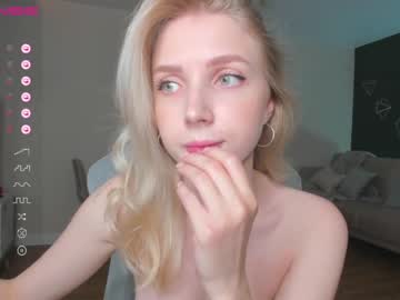 girl
        oh_honey_ cam image #1956840