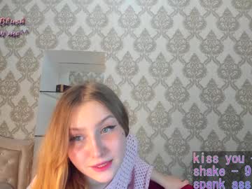 girl Cam Girls Masturbating With Dildos On Chaturbate with lola_blush_