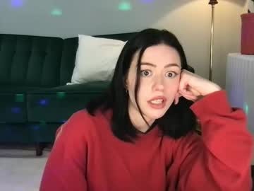girl
        littlesugarpea cam image #3825688