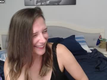 girl
        bluexstacey cam image #6559172