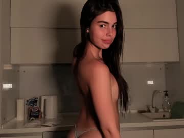 girl
        mila_lisss cam image #4550278