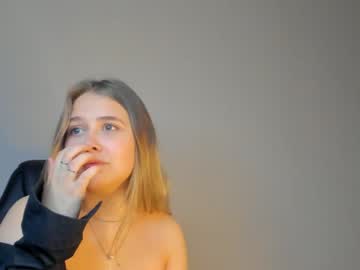 girl
        pewdieevaa cam image #2325022