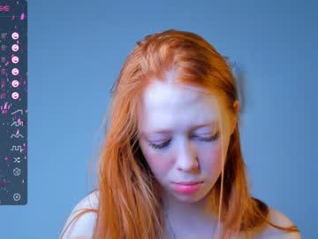 girl
        michelle_redhair cam image #3855527