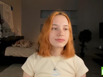 girl
        margarethowell cam image #4504386