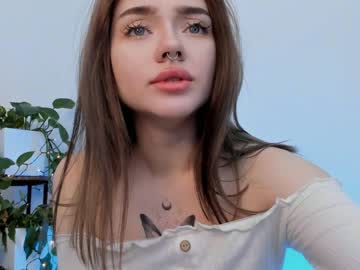 girl
        elizabeth__gray cam image #697233