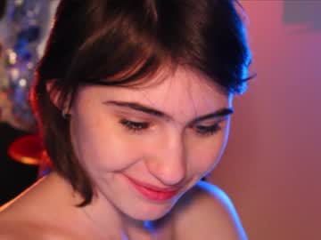 girl
        helensheaven cam image #4148515