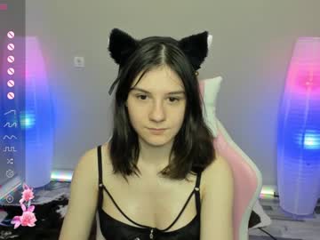 girl
        raiden_maid cam image #4951260