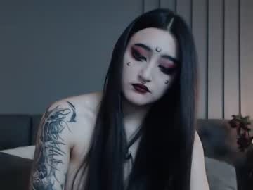 girl
        charlotte_germanotta_ cam image #1533739