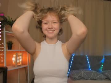 girl
        juliesalazar cam image #1996377