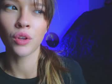 girl
        _demi_dee_ cam image #6645622