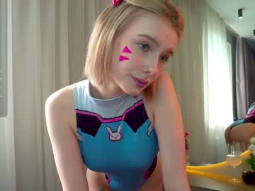 girl
        odeliabrownell cam image #5041580