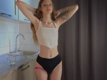 girl
        anitaholmes cam image #4602655