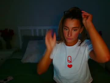 girl
        shhitskay cam image #6578512