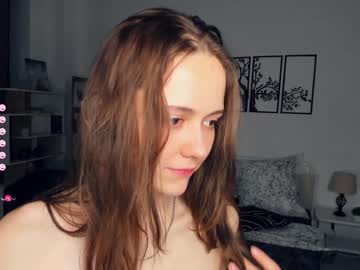 girl
        el1s_well cam image #5772937