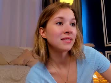 girl
        milablush cam image #2179438