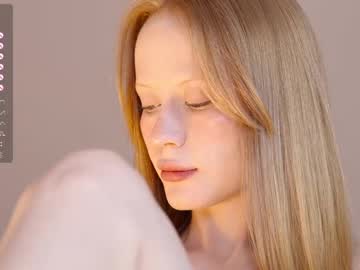 girl
        cute_shine cam image #6327873
