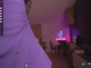 girl
        mykinkybunny cam image #141098