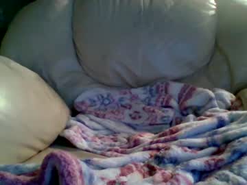 couple
        beeishungry cam image #4055223