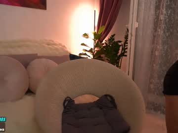 girl
        sweety_rinushka_ cam image #6107472