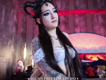 girl
        charlotte_germanotta_ cam image #5742098