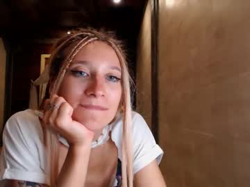 girl
        kali_the_goddess cam image #1145446