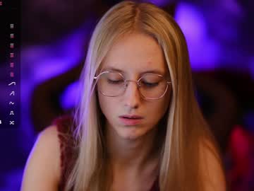 girl
        angeellina cam image #5549834