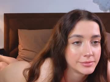 girl
        chloe_rizzi cam image #5710018