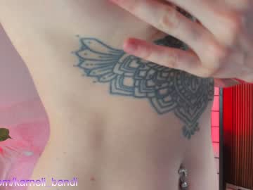 girl
        lovexxxpink cam image #2324025