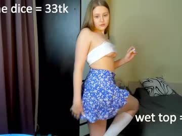 girl
        abbywyte cam image #3549093