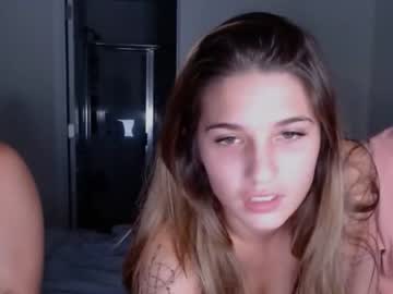 girl
        svtf2323 cam image #2419347