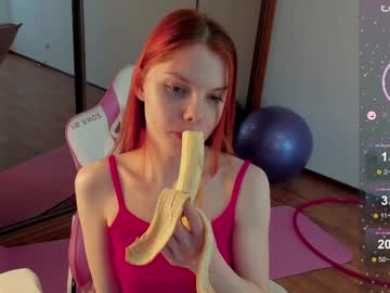 girl
        katy_ethereal cam image #4430974