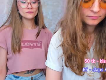couple
        sweet_dreamers_ cam image #30652