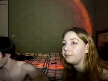 couple
        gg_couple cam image #413601
