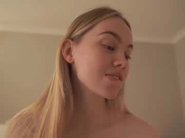girl
        bibi_it_is cam image #6701478