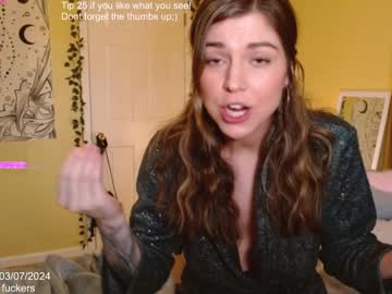 girl
        skybella_ cam image #3664292