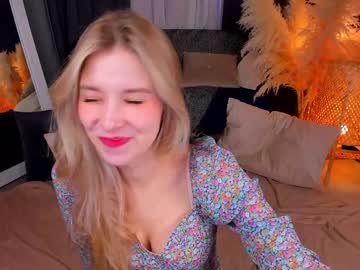 girl
        milablush cam image #2694750