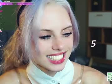 girl
        audreycarvin cam image #4573461
